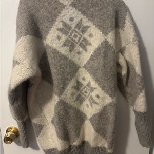 Vintage Hilda Ltd 100% Wool Neutral Knit Sweater Made in Iceland